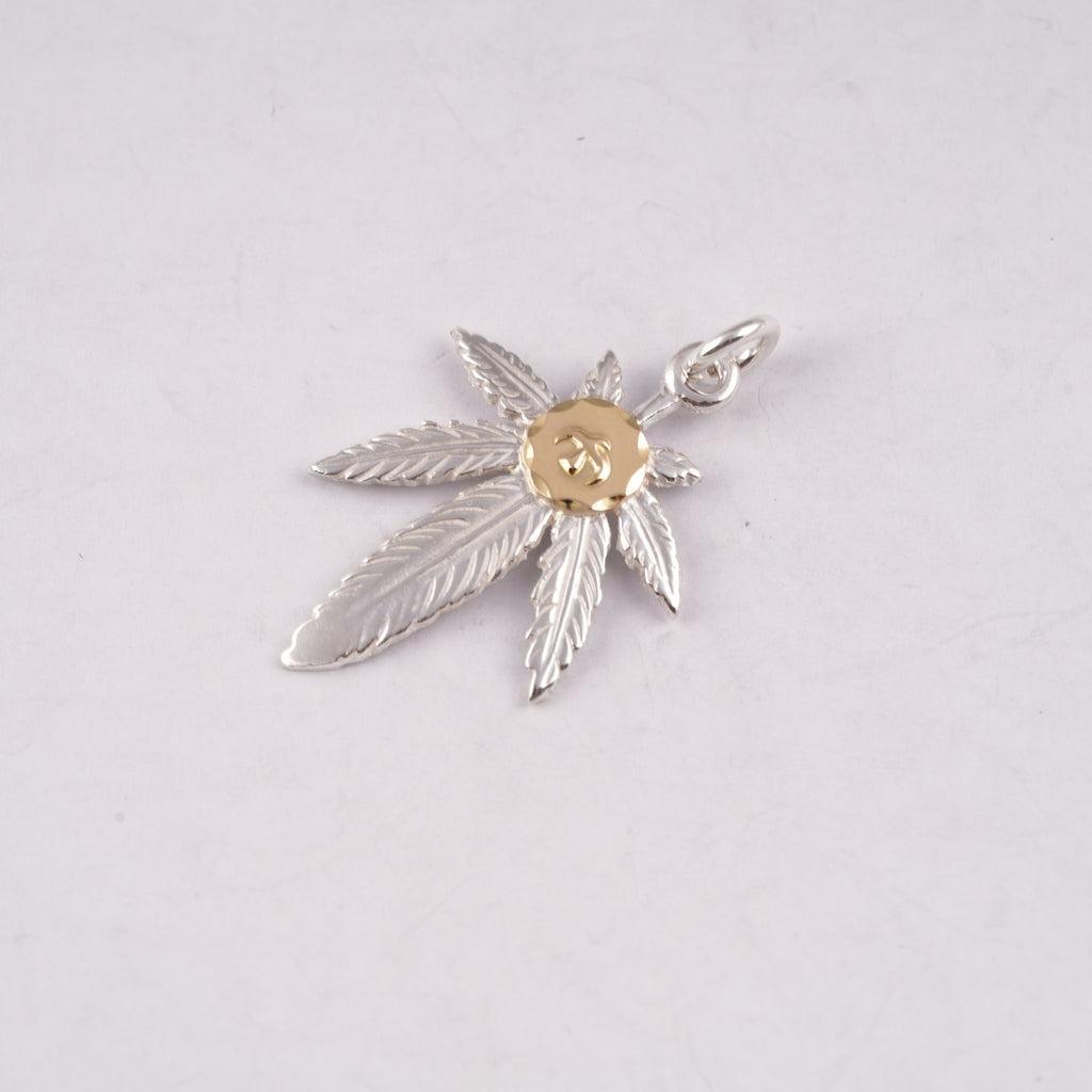 Gold Eagle Stamp Silver Grass (L) #00195