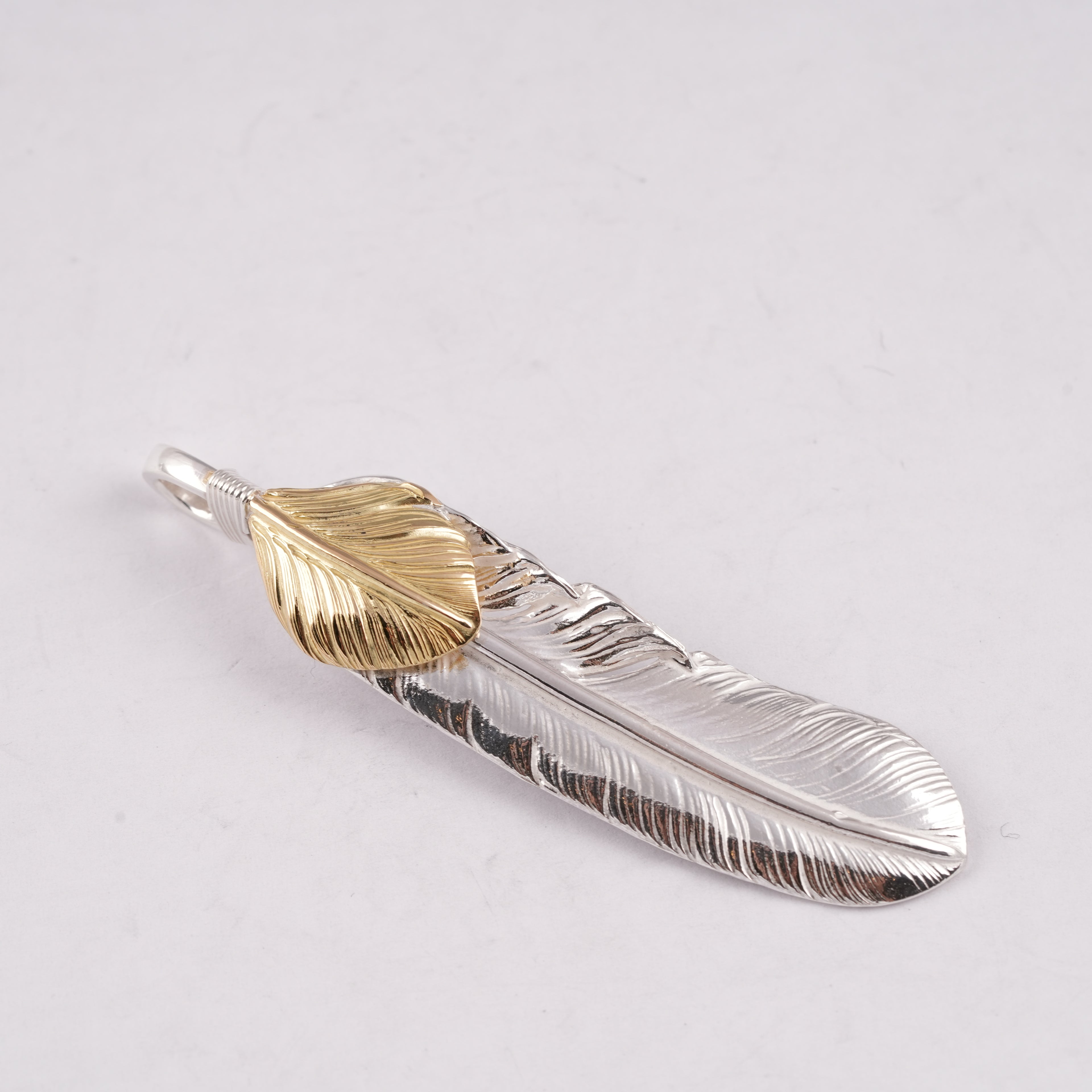 Gold Top Silver Feather (Left)(XL) #00176
