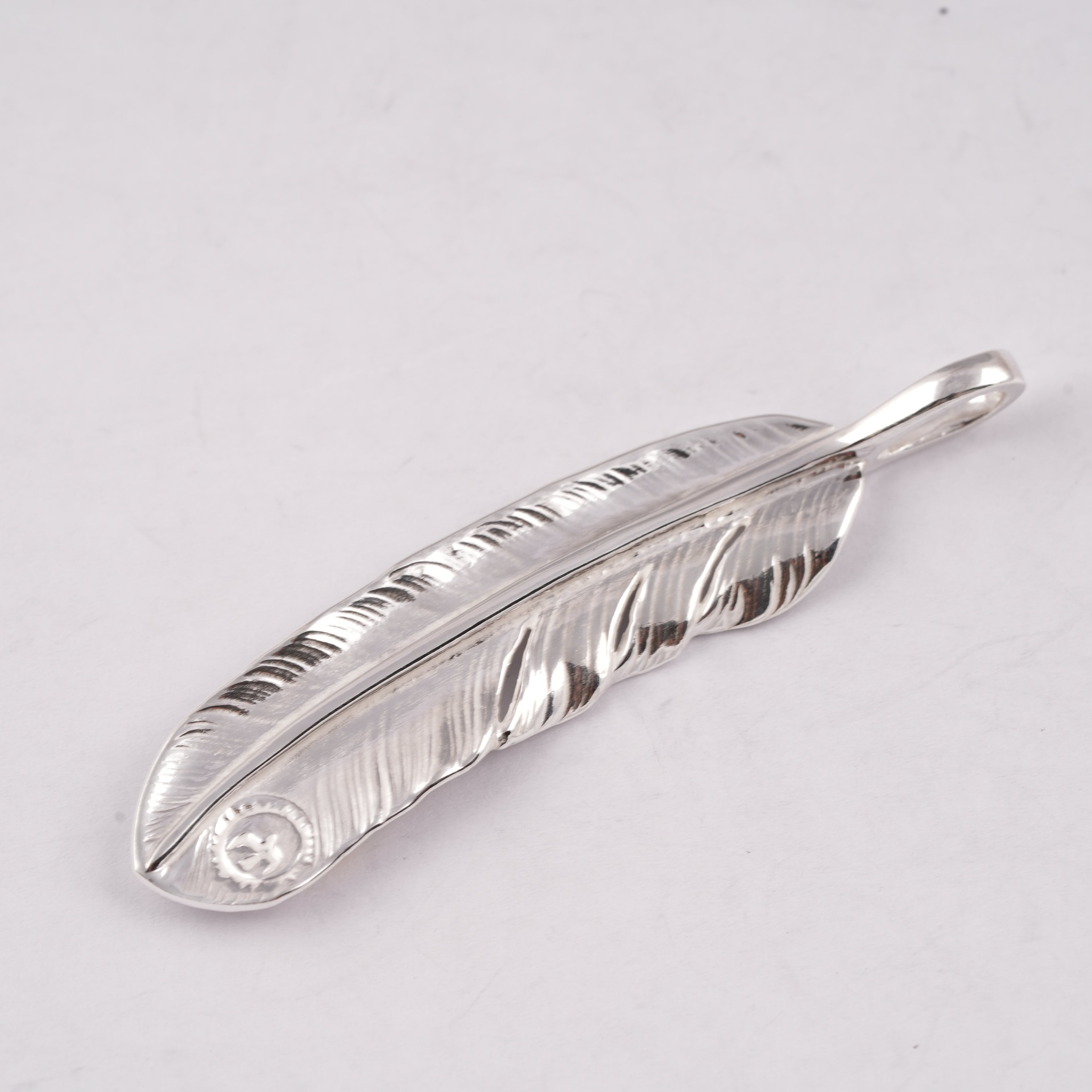 Gold Stamp Silver Feather (Right)(XL) #00188
