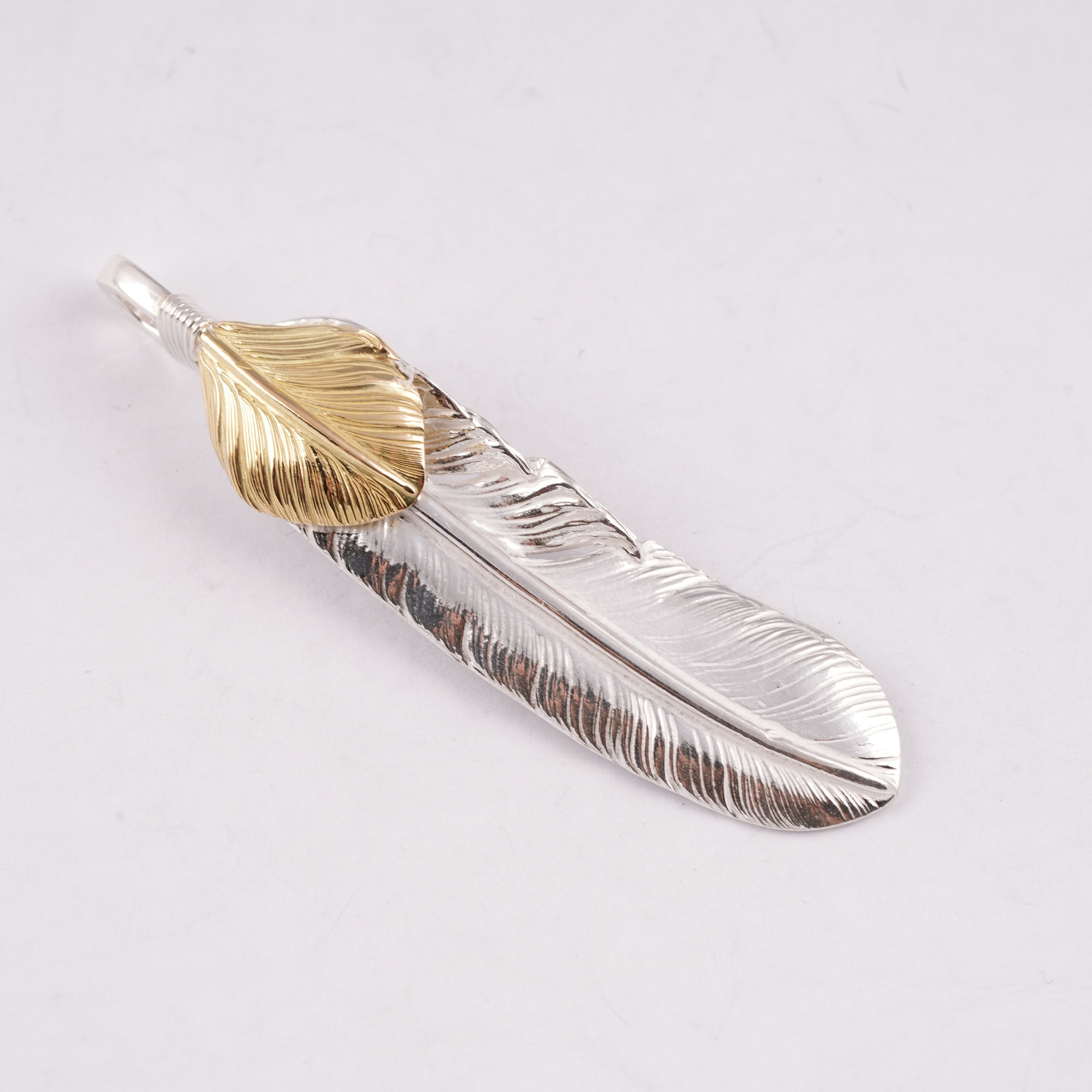 Gold Top Silver Feather (Left)(XL) #00178