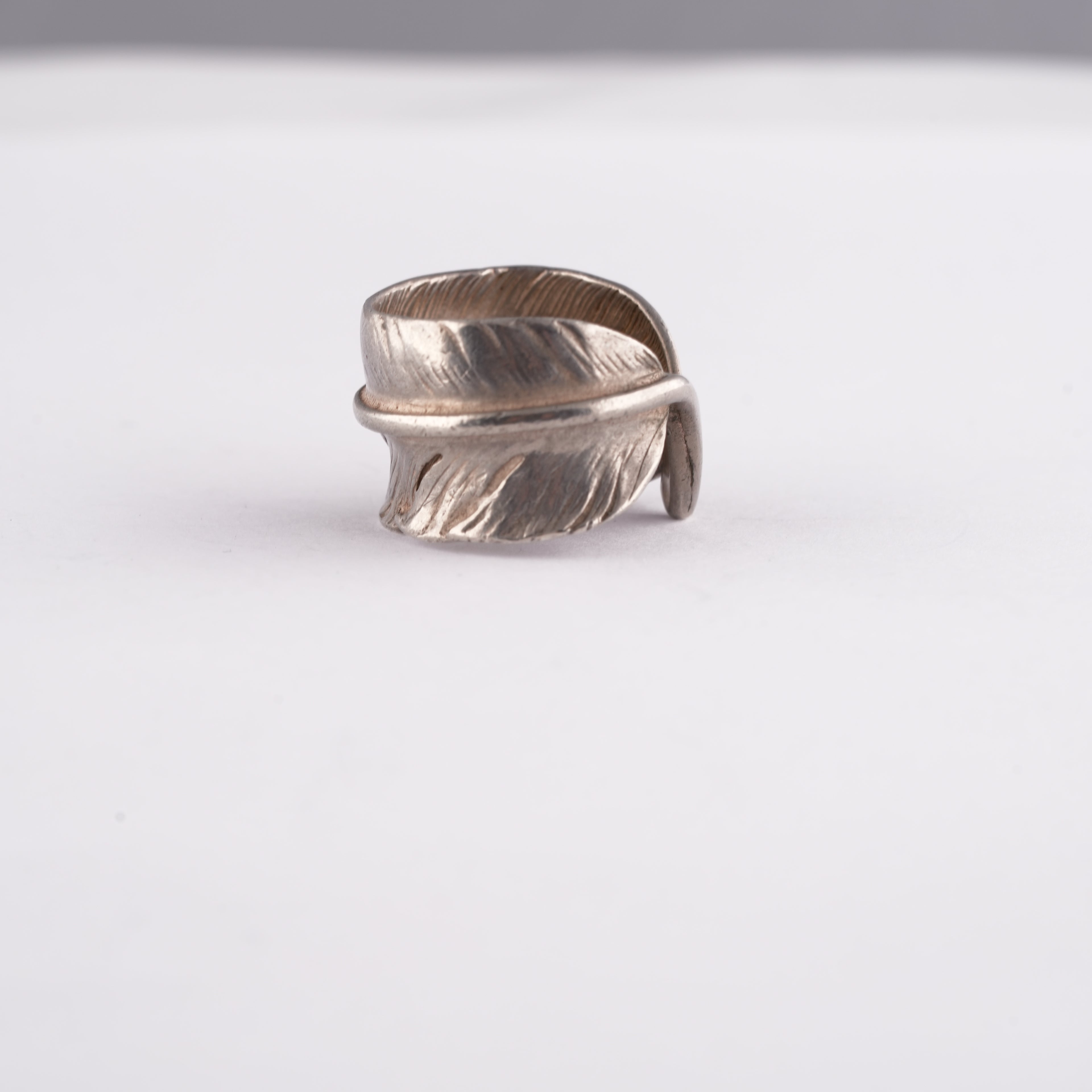 Plain Feather Silver Ring (Left) (US6.5)