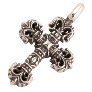 Tiny Filigree Charm #00493