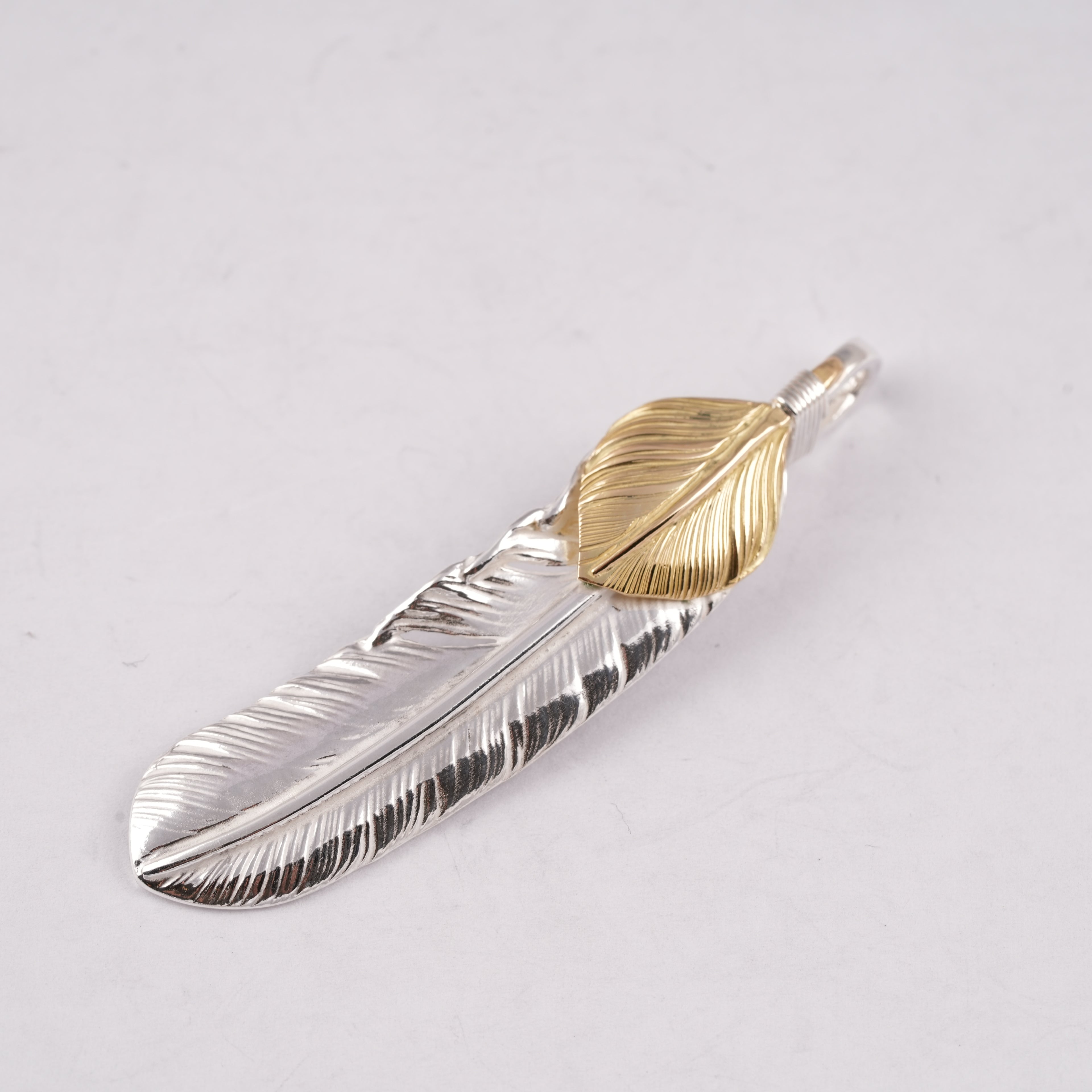 Gold Top Silver Feather (Right)(XL) #00182