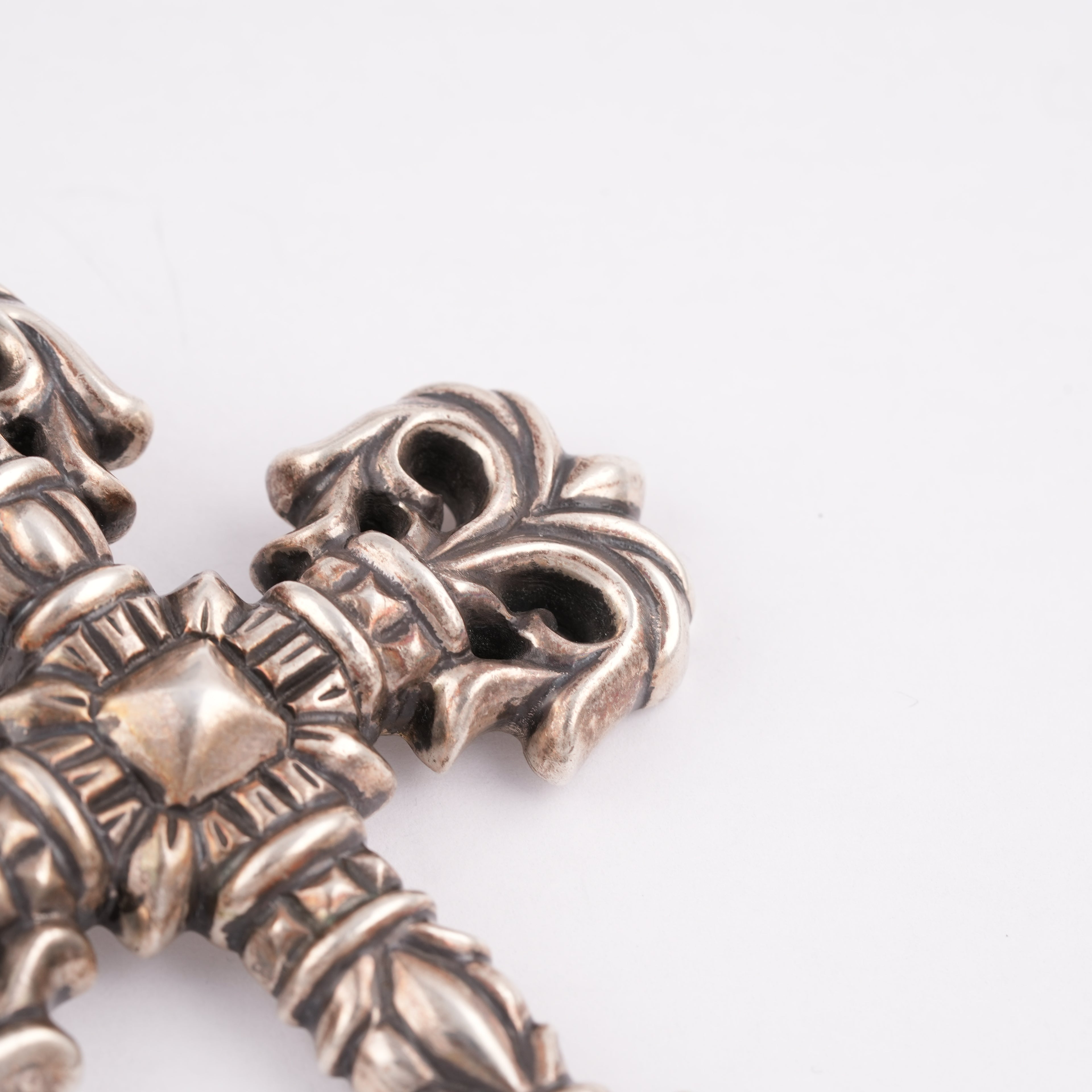 XL Filigree Cross Pendant w/ Bale