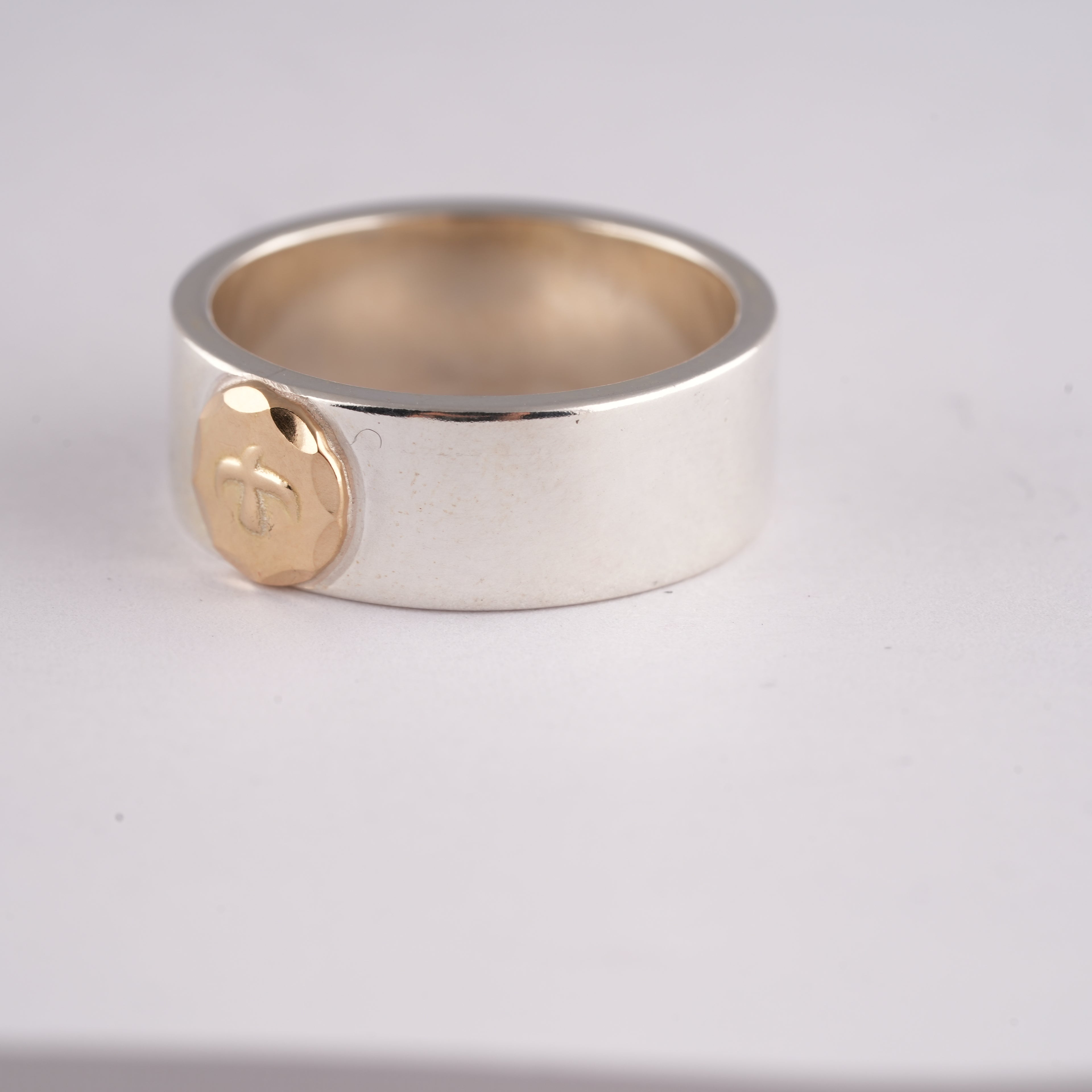 Gold Eagle Stamp Flat Silver Ring (US9.75)