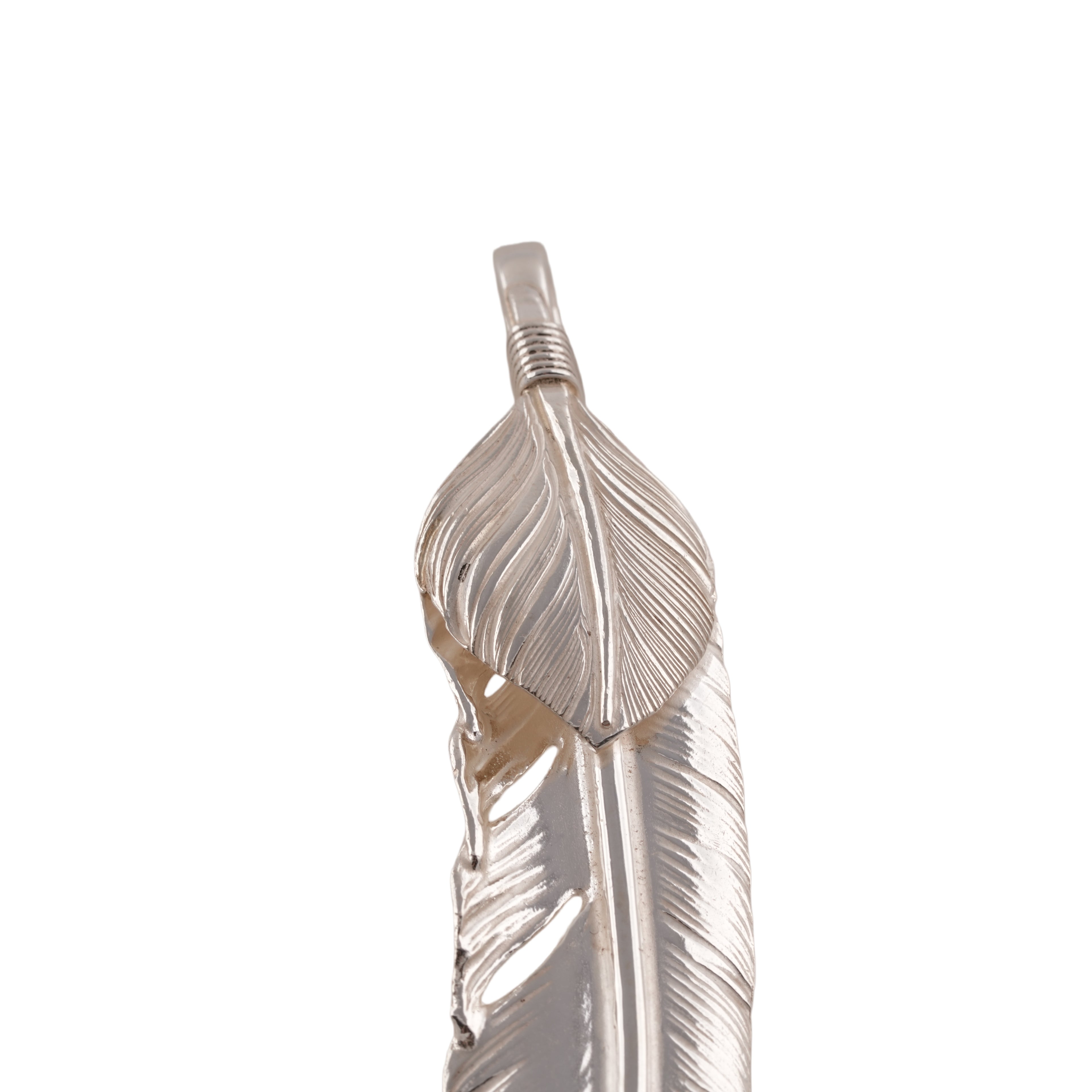 Layered Top Silver Feather (Right)(XL) #00540