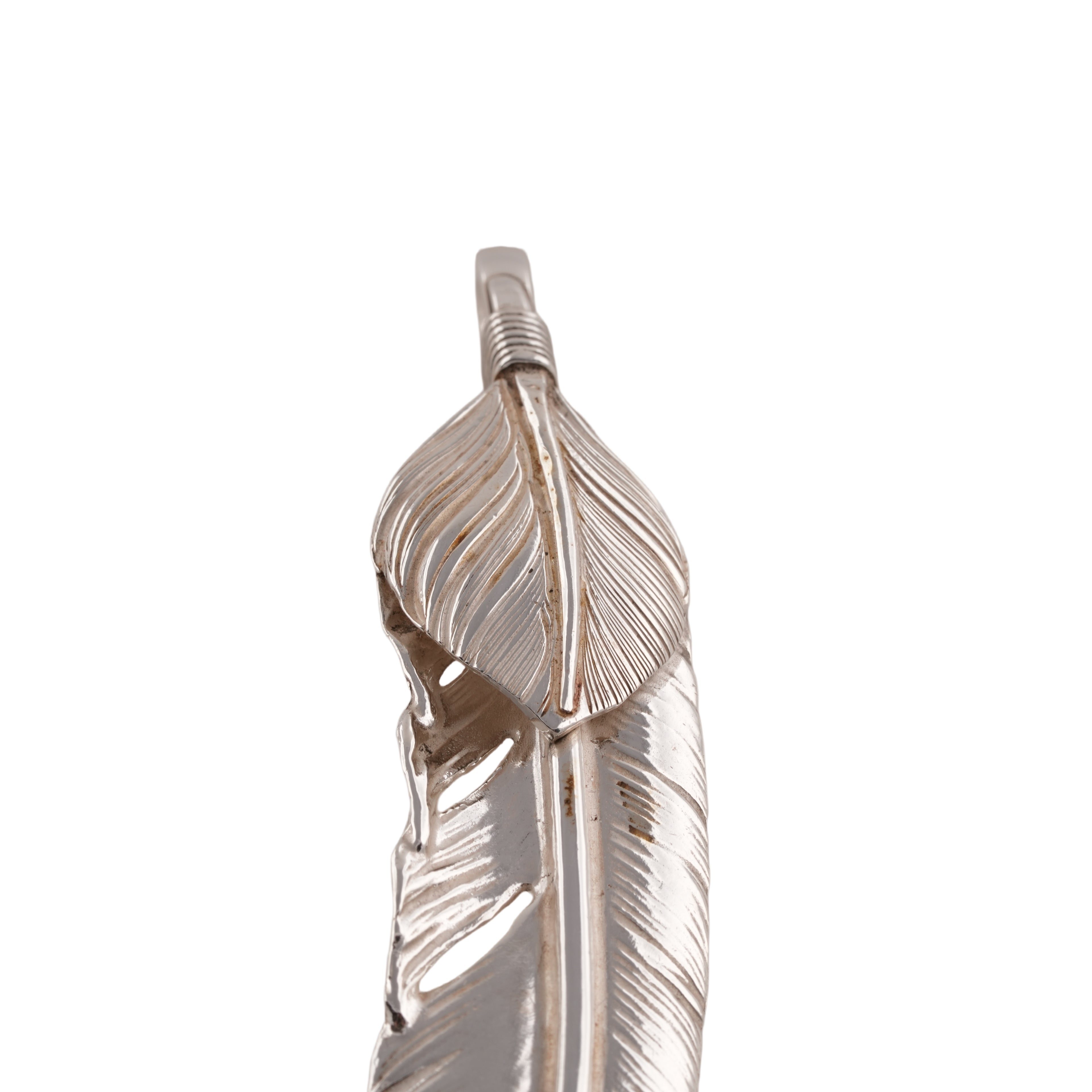 Layered Top Silver Feather (Right)(XL) #00543