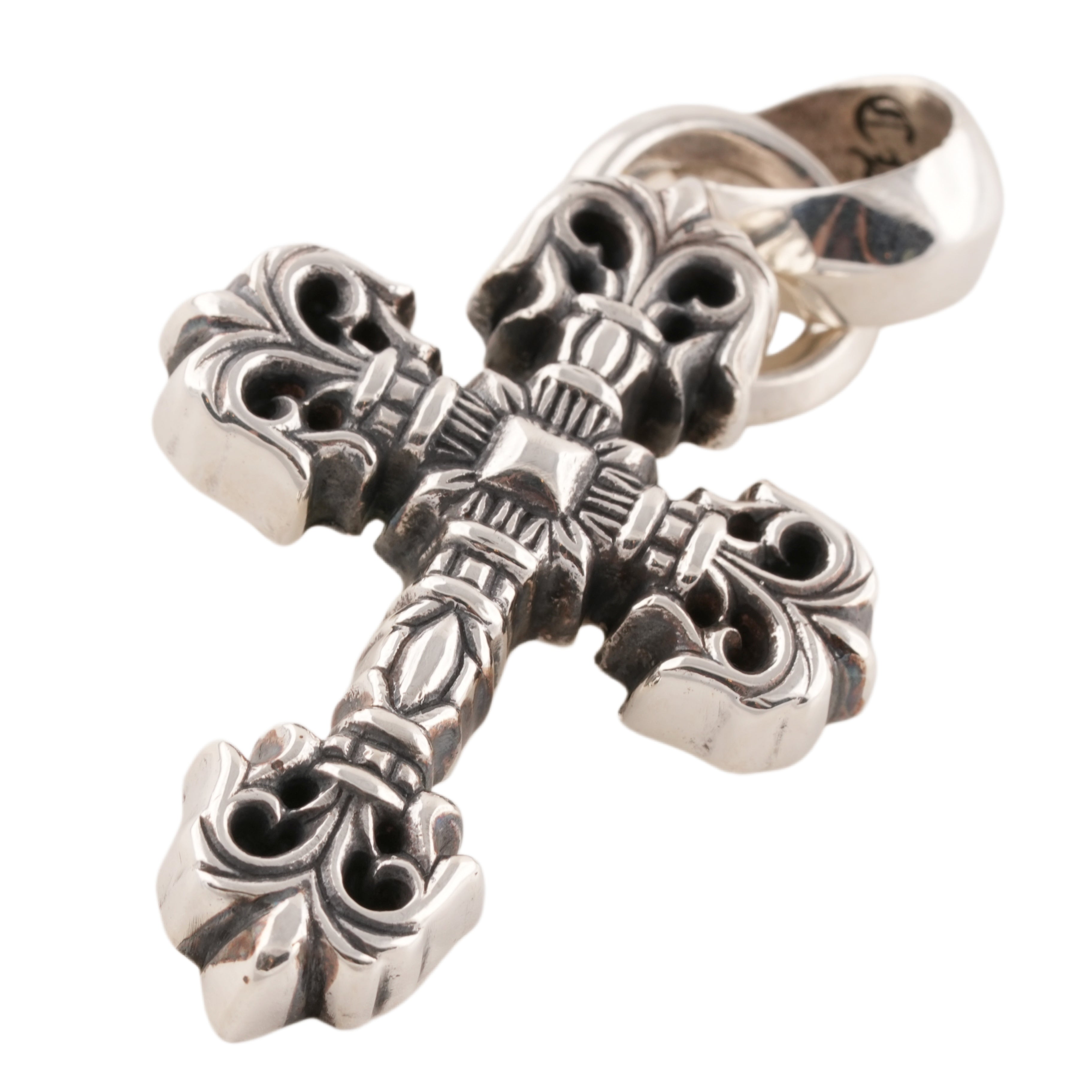 XS Filigree Cross Pendant With Bale #00258