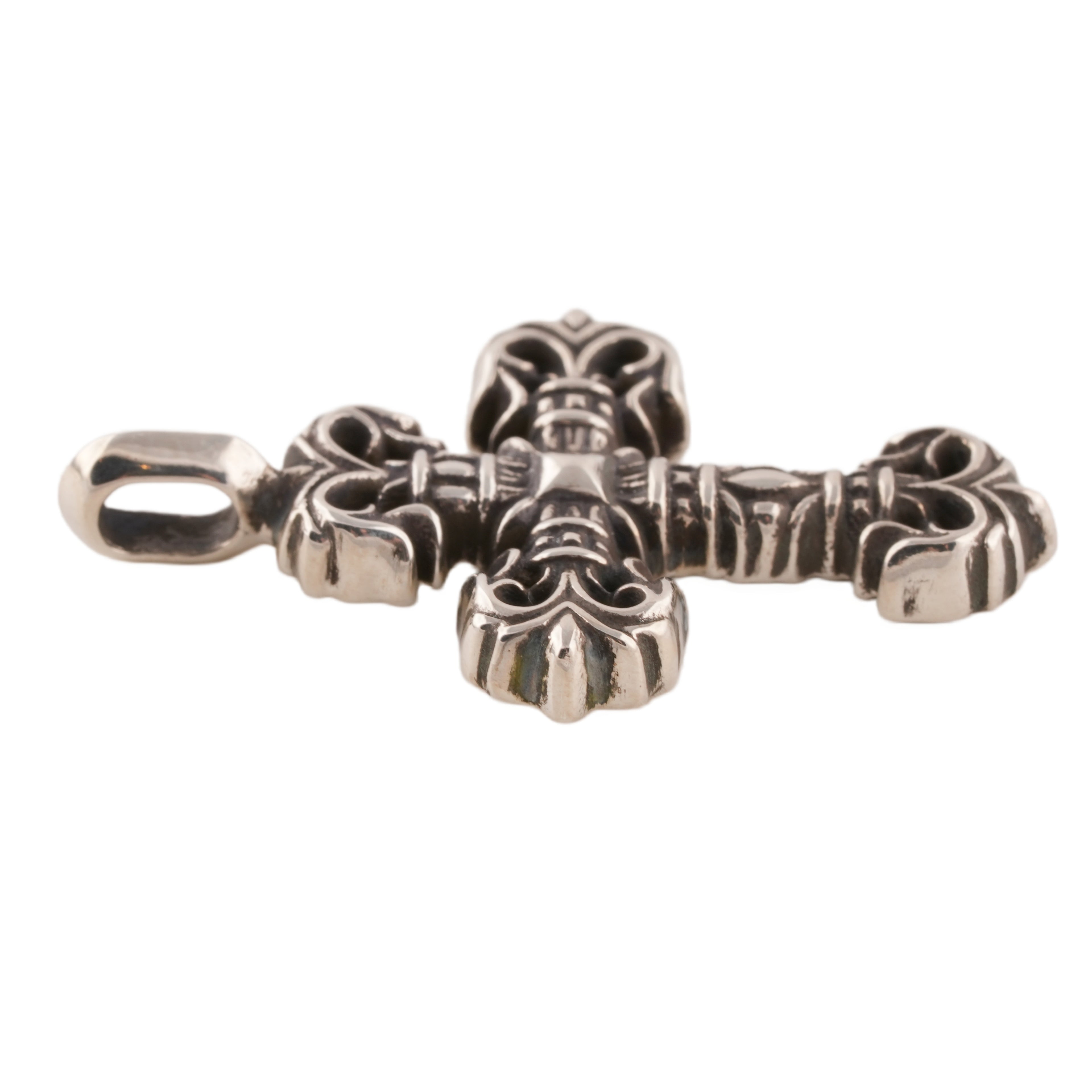 Tiny Filigree Charm #00493