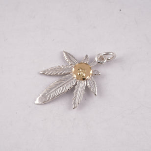 Gold Eagle Stamp Silver Grass (L)