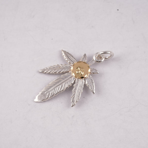 Gold Eagle Stamp Silver Grass (L)