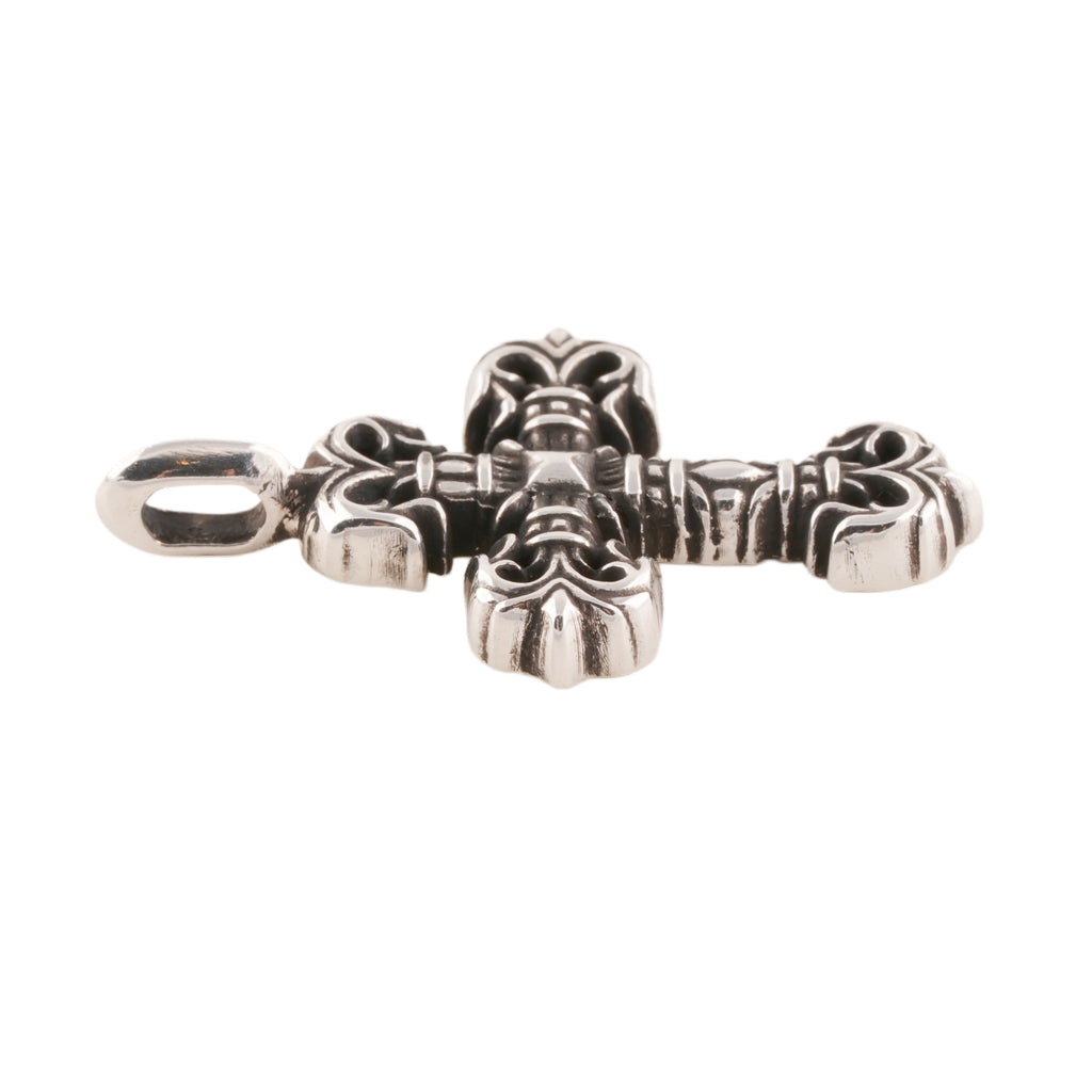 Tiny Filigree Charm #00400