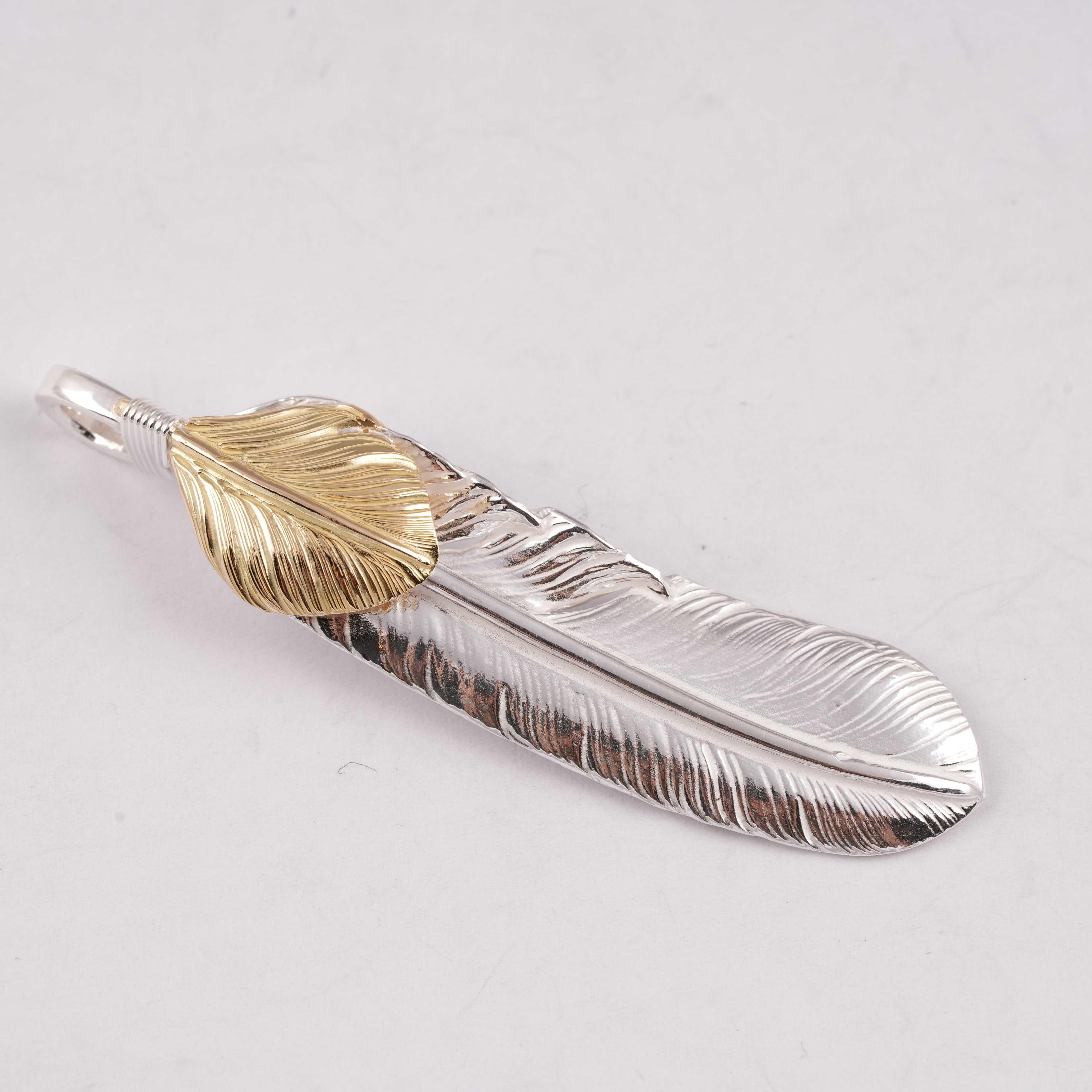 Gold Top Silver Feather (Left)(XL) #00179