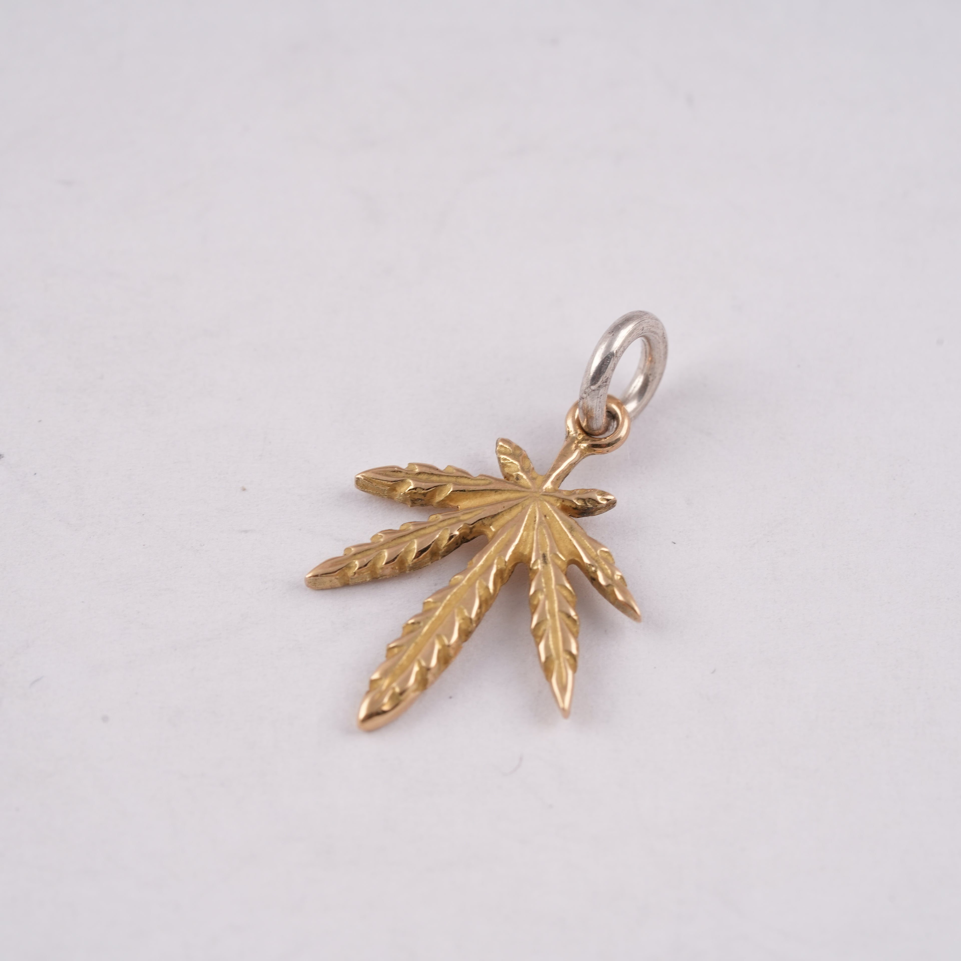 Gold Grass Pendant (S)